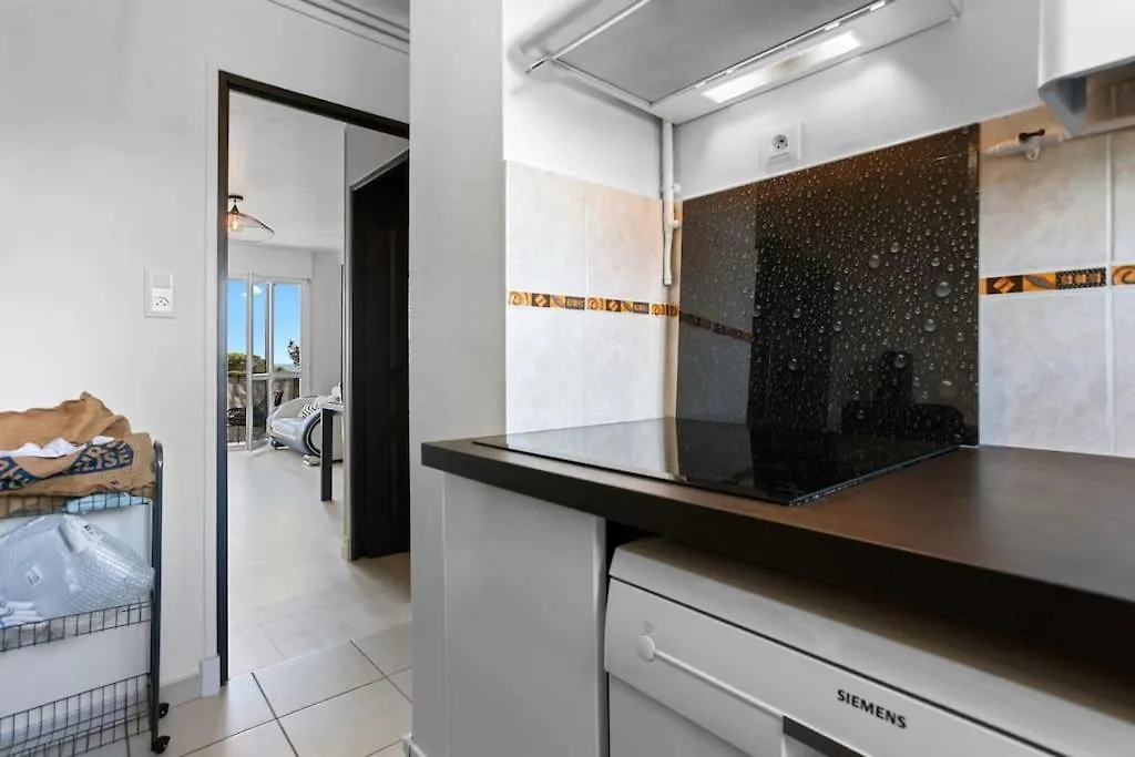 Apartment Appart Proche Mer 5 Min Du Centre Saint-Raphaël